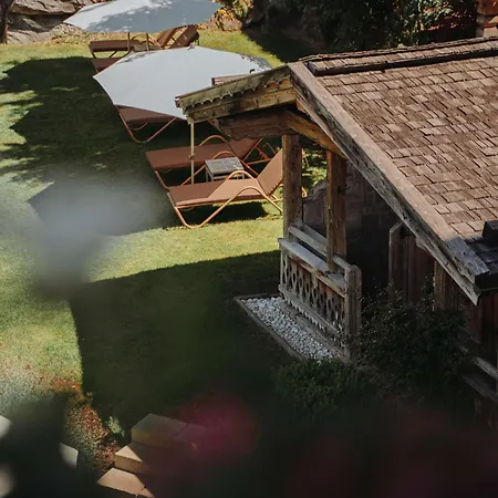 ホテル Alpines Lifestyle Tannenhof 4*