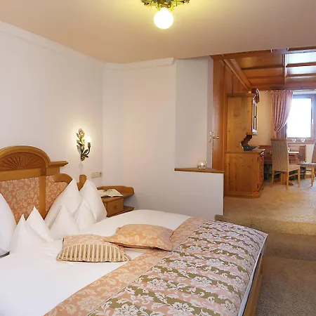 Alpines Lifestyle Tannenhof Отель Санкт-Йохан